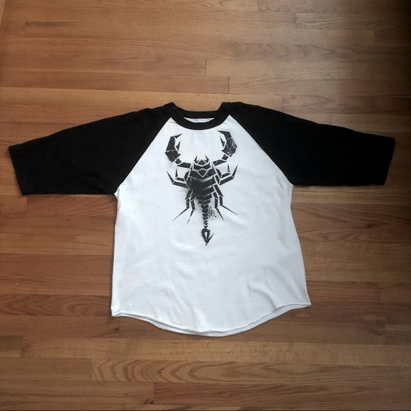 WWE licensed Sting Raglan- Large - Picture 10 of 10